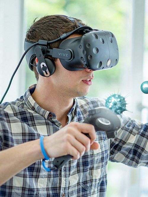 Vr net. Виртуальная реальность в школе. VR технологии. VR реальность. Технологии виртуальной и дополненной реальности.